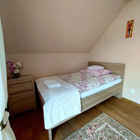 W Chocholowie Nyaraló